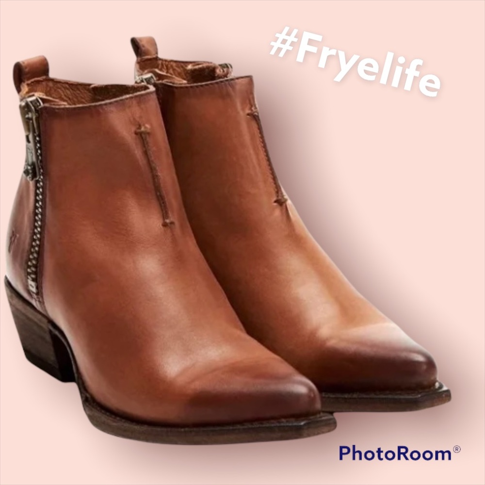 NIB NEVER WORN Frye Bootie